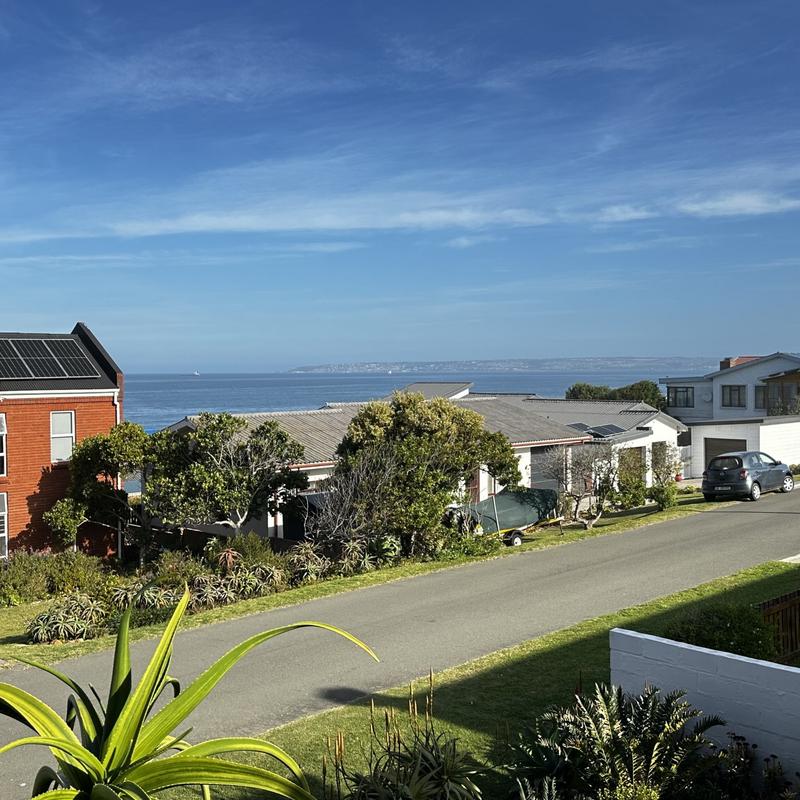 5 Bedroom Property for Sale in Reebok Western Cape